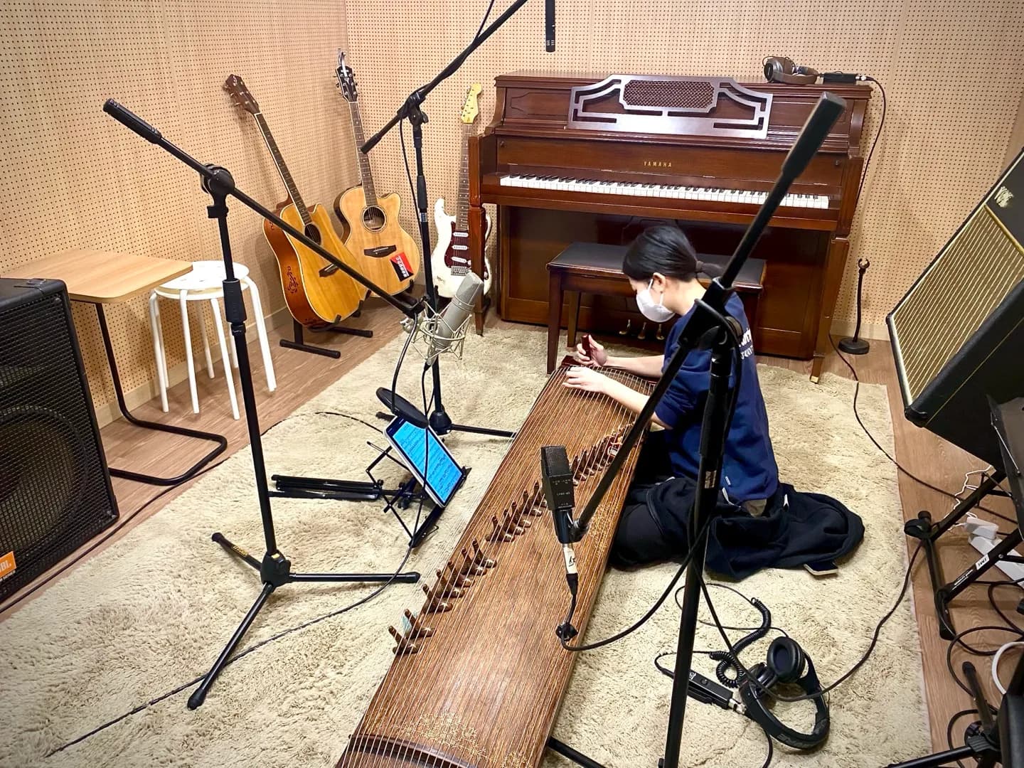 케이팝·팝 보컬 녹음 가이드 — 상업 음원 기준의 보컬 레코딩 완성하기