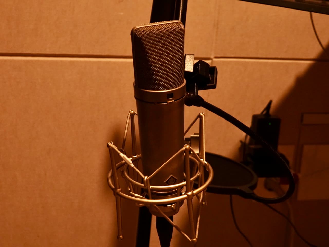 สภาพแวดล้อมโปรดักชันของ Studio NOL